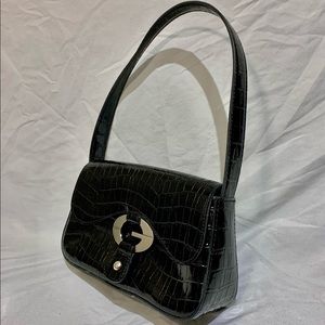 SOLD! vintage black leather Guess purse